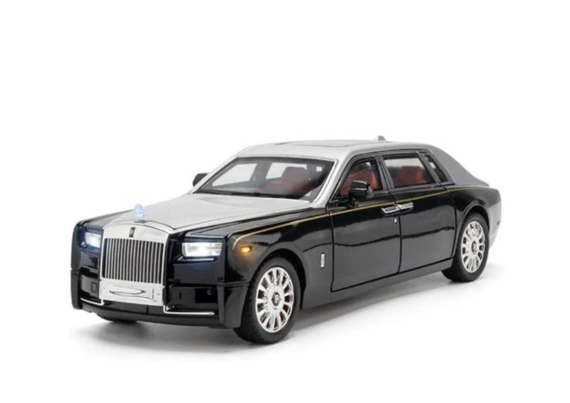 Luxury in Miniature: Premium Metal Rolls-Royce Phantom Replica